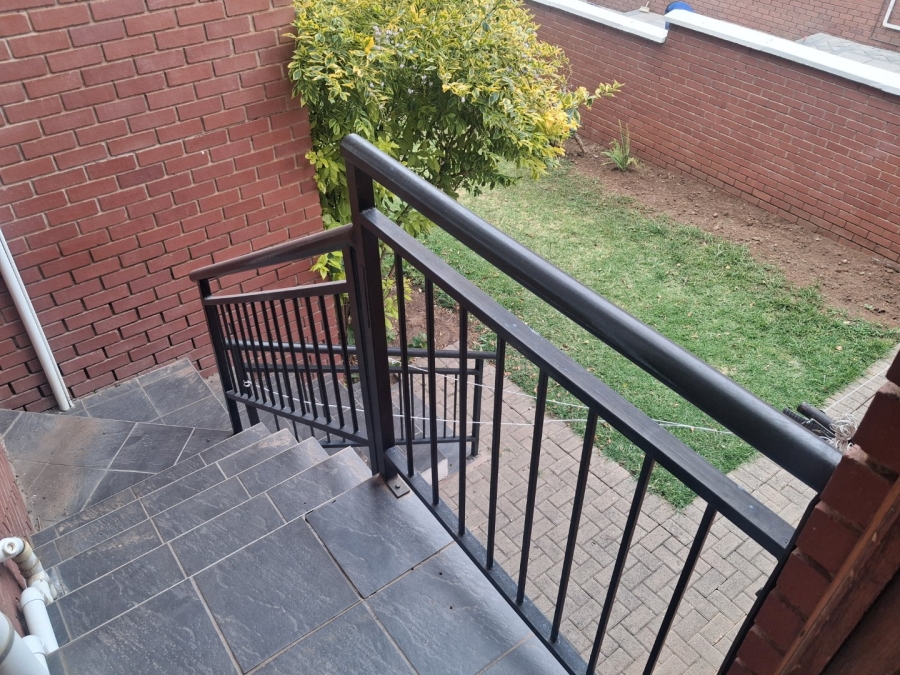 To Let 3 Bedroom Property for Rent in Pentagon Park Free State